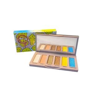 Urban Decay Eyeshadow Palette - Cream, Peach, Gold, Yellow, Blue